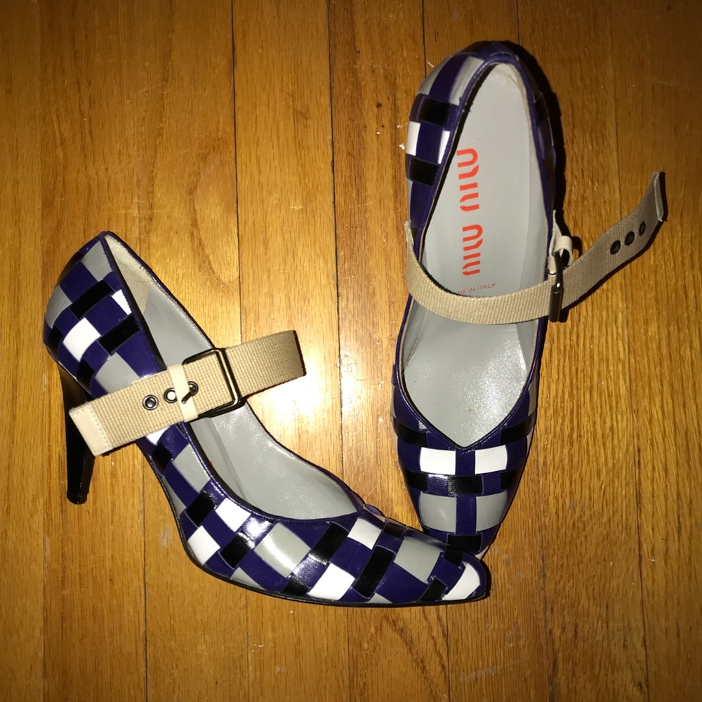MIUMIU Pumps